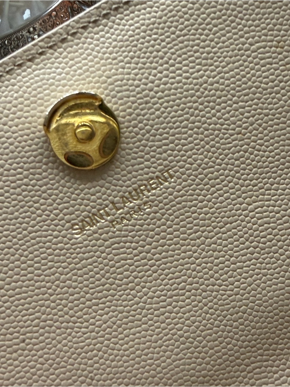 Saint Laurent Cream Leather Shoulder Bag with Gold Chain and YSL Logo - Picture 9 of 13